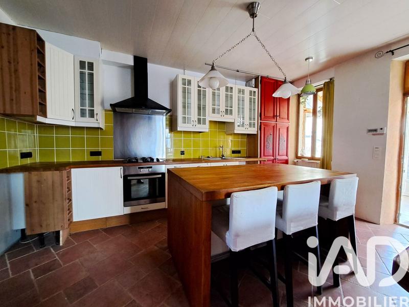 Maison - 90 m² - 5 pièces