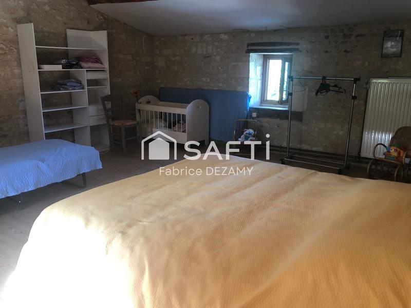 Maison - 305 m² - 7 pièces