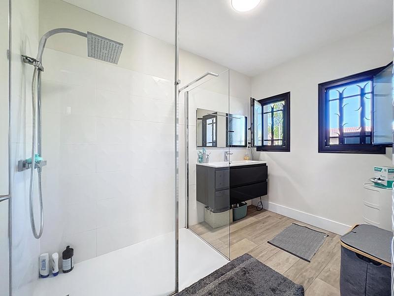 Maison - 175 m² - 6 pièces