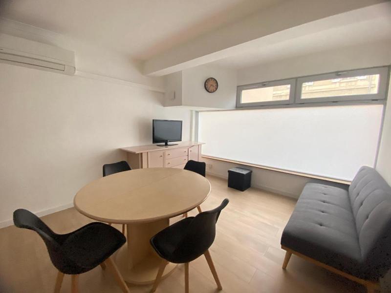 Studio - 28 m² - 1 pièce