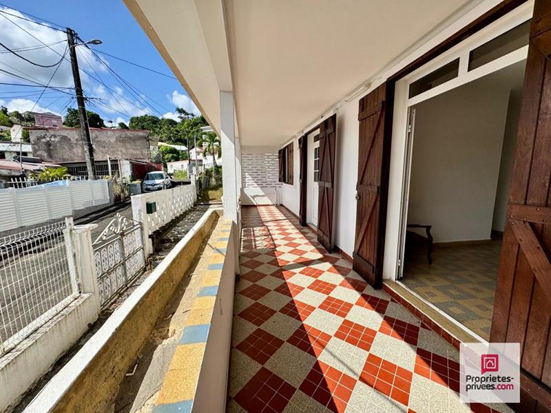 Maison - 134 m² - 8 pièces