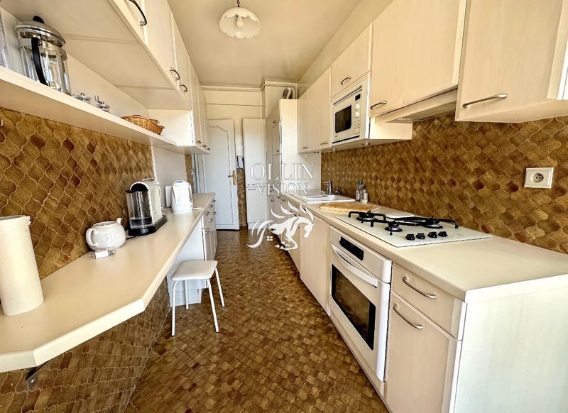 Appartement - 95 m² - 3 pièces