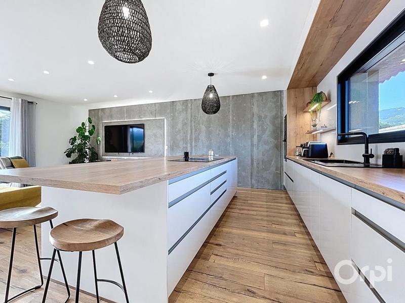 Villa - 132 m² - 4 pièces