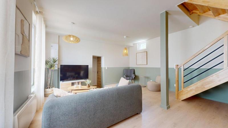 Appartement - 117 m² - 6 pièces