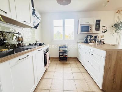 Appartement - 64 m² - 4 pièces