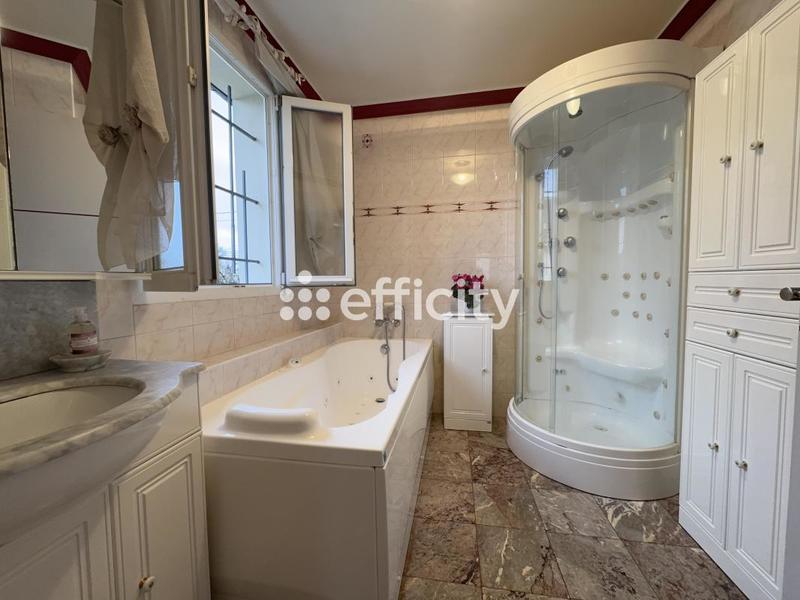 Pavillon - 157 m² - 6 pièces