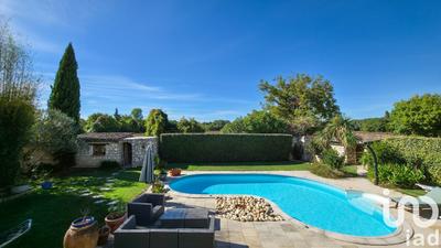 Maison - 98 m² - 5 pièces