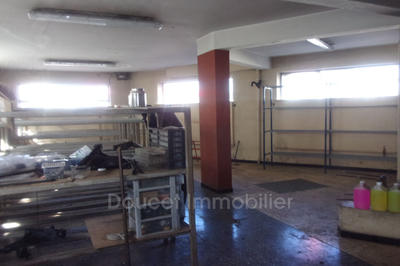 Local commercial - 425 m²