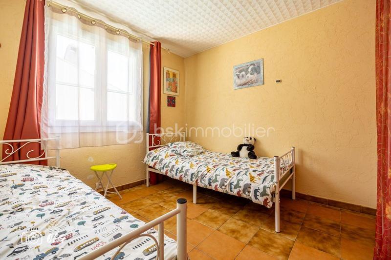 Maison traditionnelle - 146 m² - 6 pièces