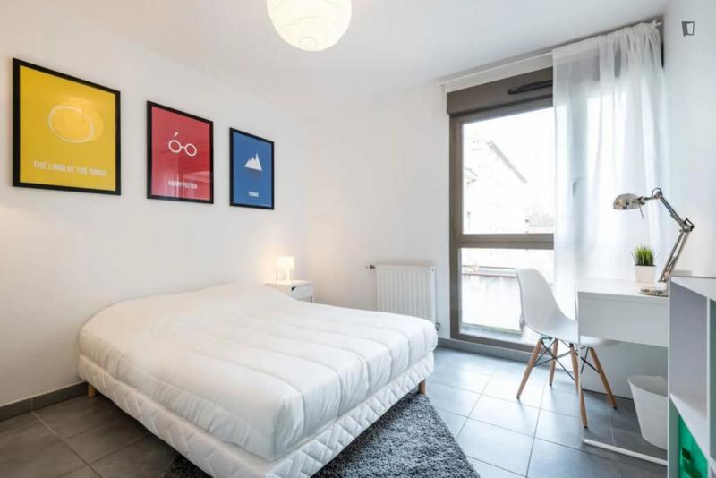 Chambre - 12 m² - 4 pièces