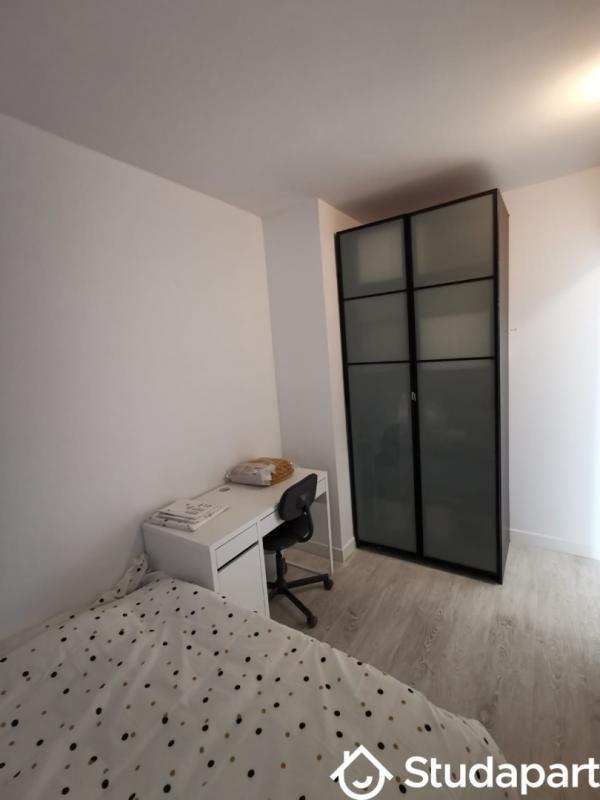 Chambre - 14 m² - 1 pièce