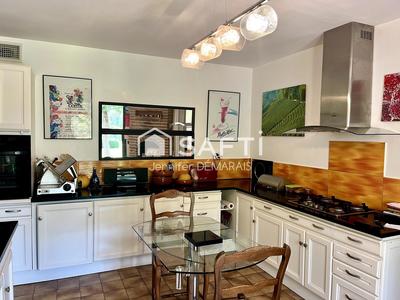 Maison - 150 m² - 6 pièces