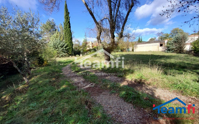 Terrain - 1 247 m²
