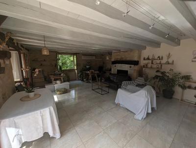 Appartement - 83 m² - 3 pièces