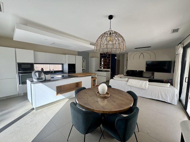 Maison - 138 m² - 6 pièces