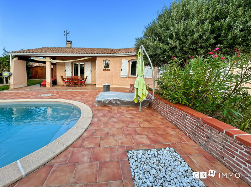 Maison traditionnelle - 92 m² - 4 pièces