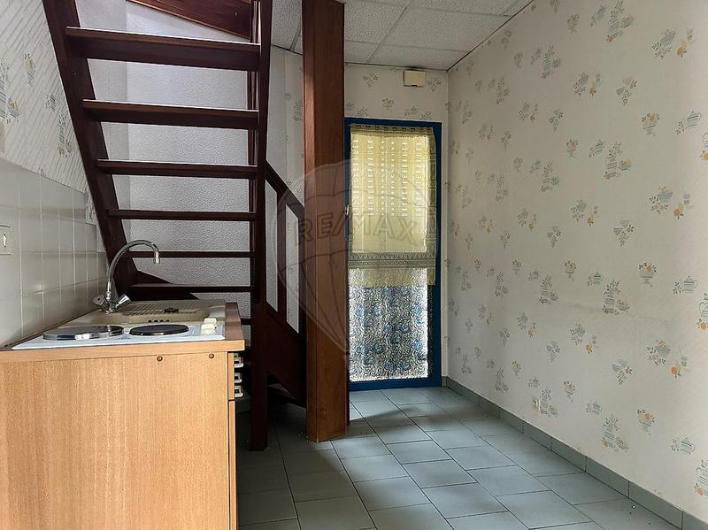 Local commercial - 143 m² - 4 pièces