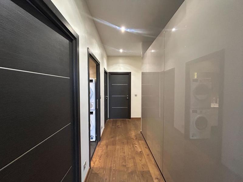 Appartement - 105 m² - 7 pièces