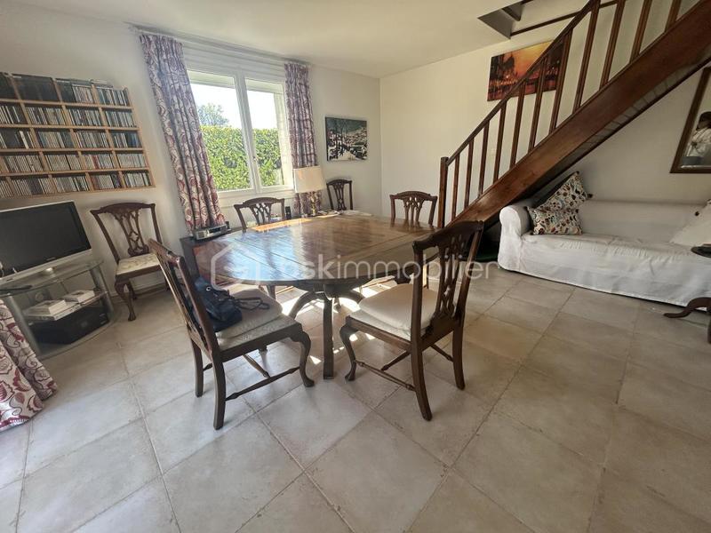 Maison en pierre - 175 m² - 6 pièces