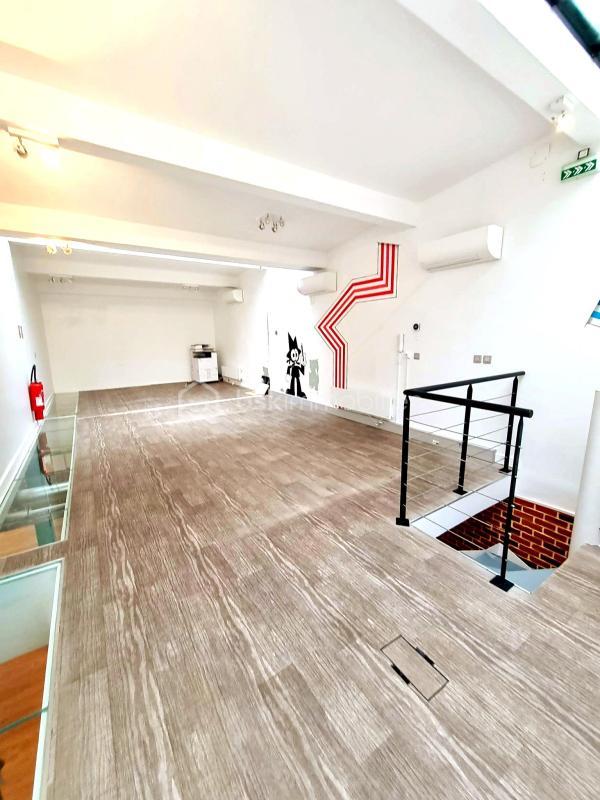 Bureau - 243 m² - 4 pièces