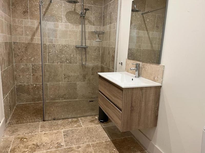 Maison traditionnelle - 265 m² - 10 pièces