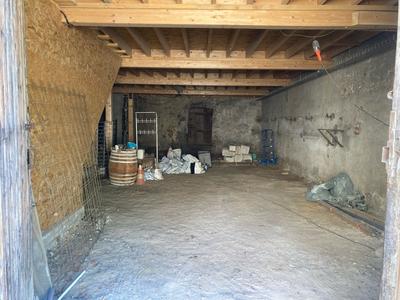 Parking / Garage - 120 m²