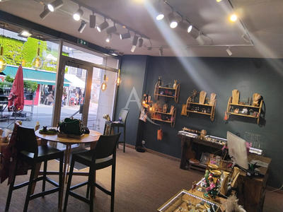 Local commercial - 50 m² - 2 pièces