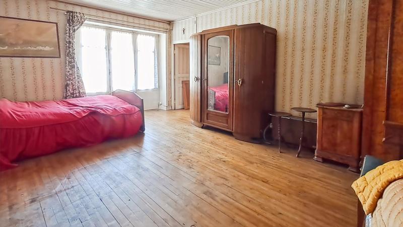 Maison de bourg - 110 m² - 4 pièces