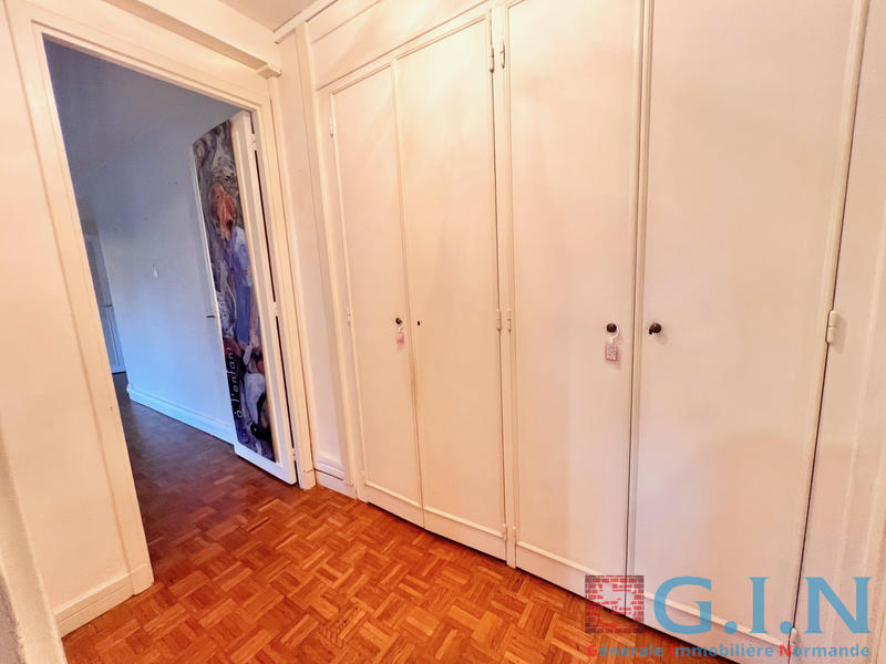 Appartement - 86 m² - 4 pièces