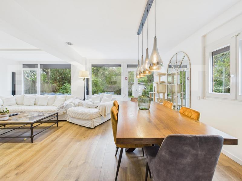 Maison - 138 m² - 6 pièces