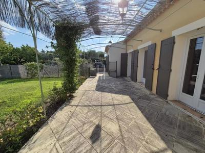 Maison - 75 m² - 4 pièces