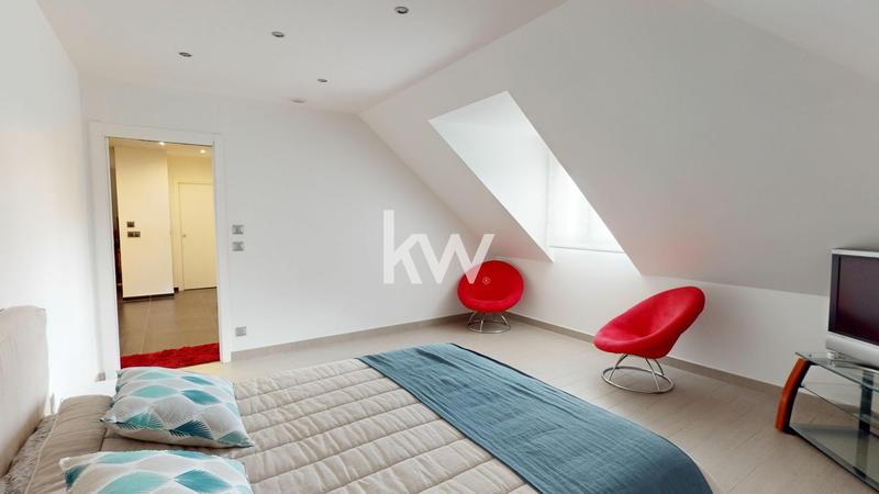 Maison - 309 m² - 10 pièces