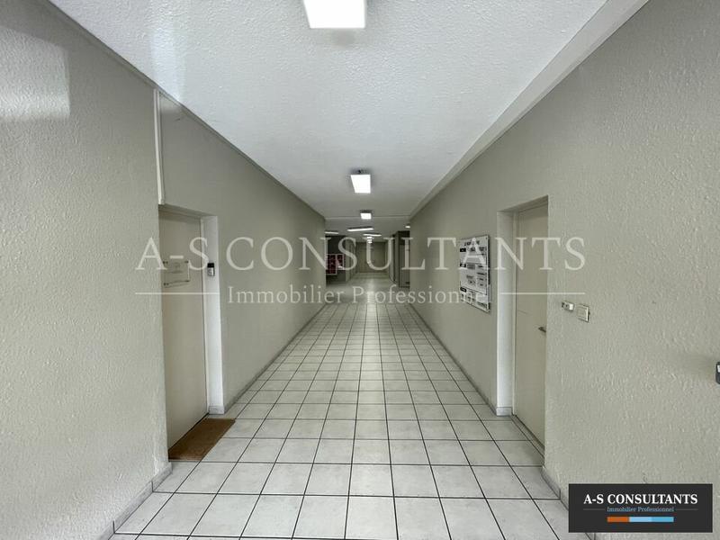 Bureau - 355 m² - 8 pièces