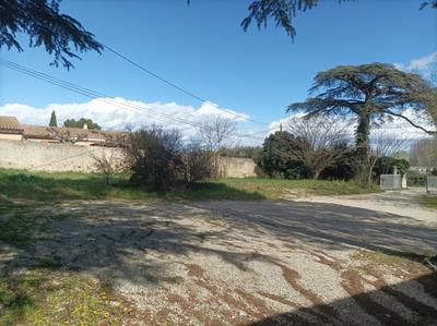 Terrain constructible - 1 450 m²