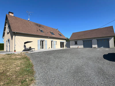 Maison - 152 m² - 6 pièces