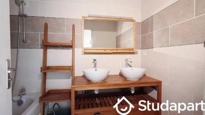 Chambre - 12 m² - 1 pièce