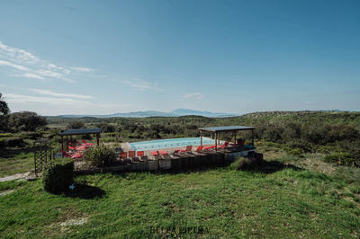 Mas - 1 650 m² - 40 pièces