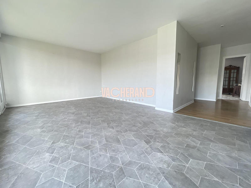 Appartement - 94 m² - 5 pièces