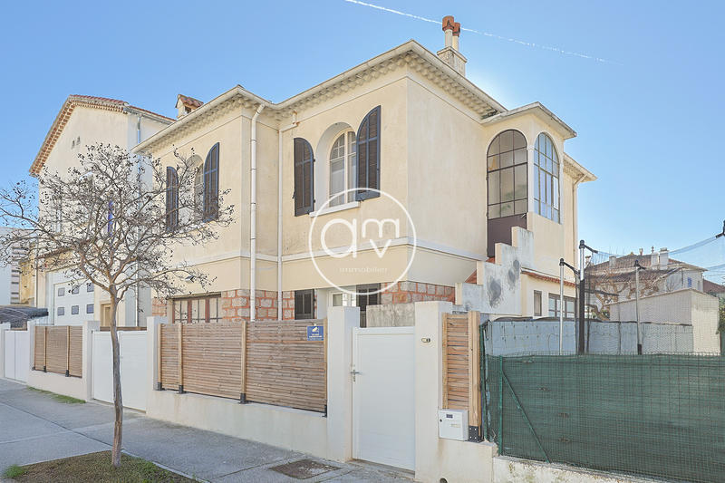 Villa - 120 m² - 4 pièces