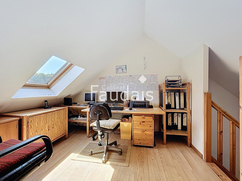 Propriété - 598 m² - 23 pièces