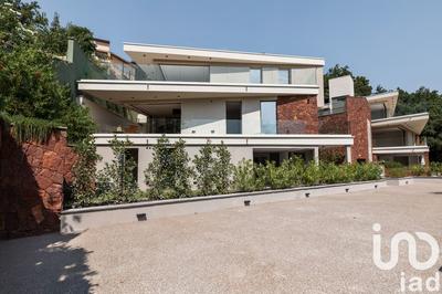 Appartement - 139 m² - 3 pièces