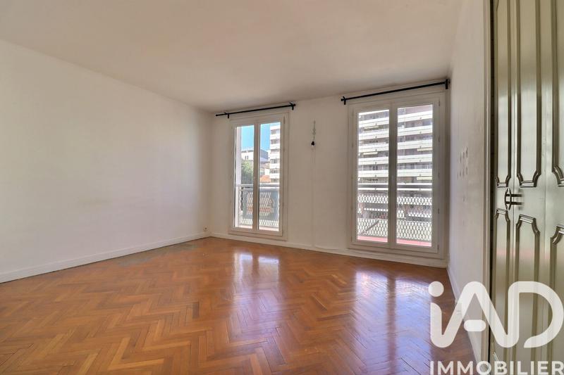 Appartement - 93 m² - 4 pièces