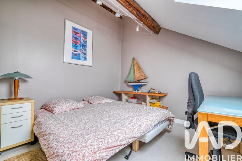 Maison - 180 m² - 7 pièces