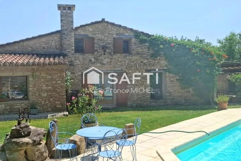 Maison - 328 m² - 15 pièces