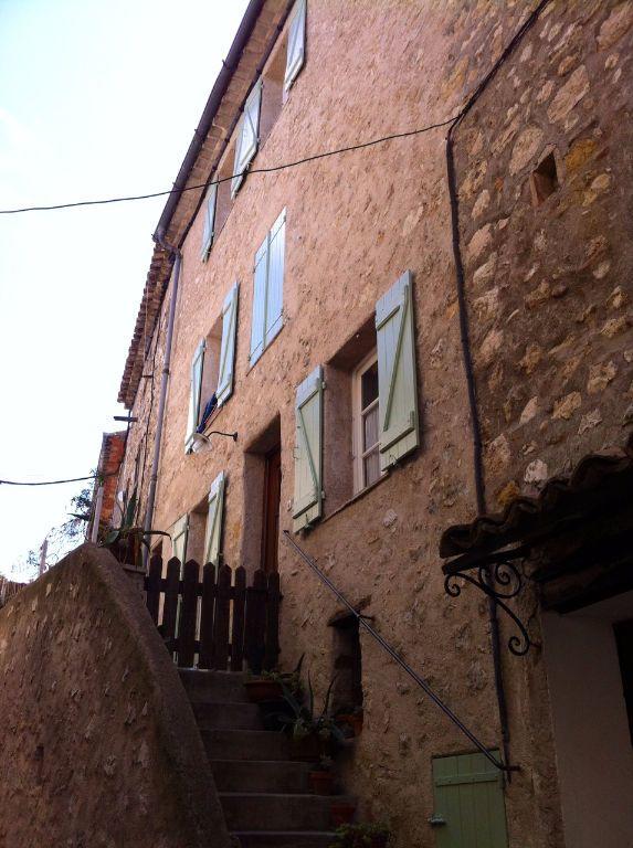 Appartement - 87 m² - 3 pièces