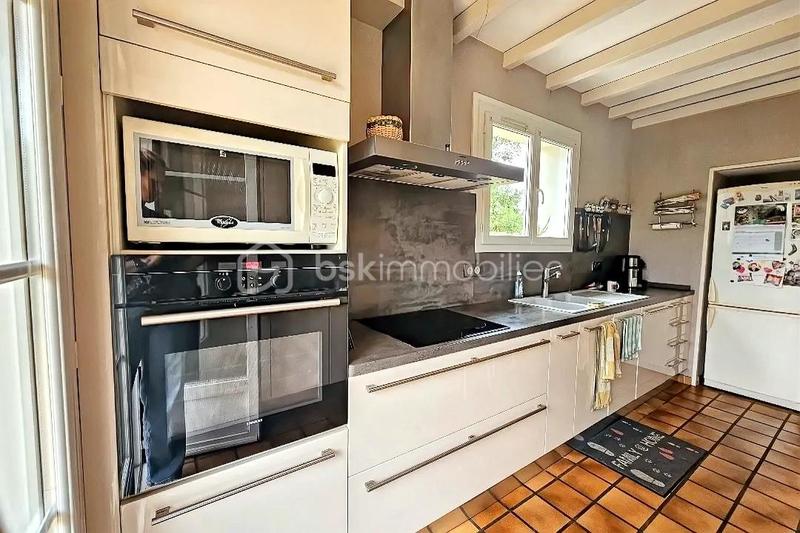 Maison - 140 m² - 7 pièces