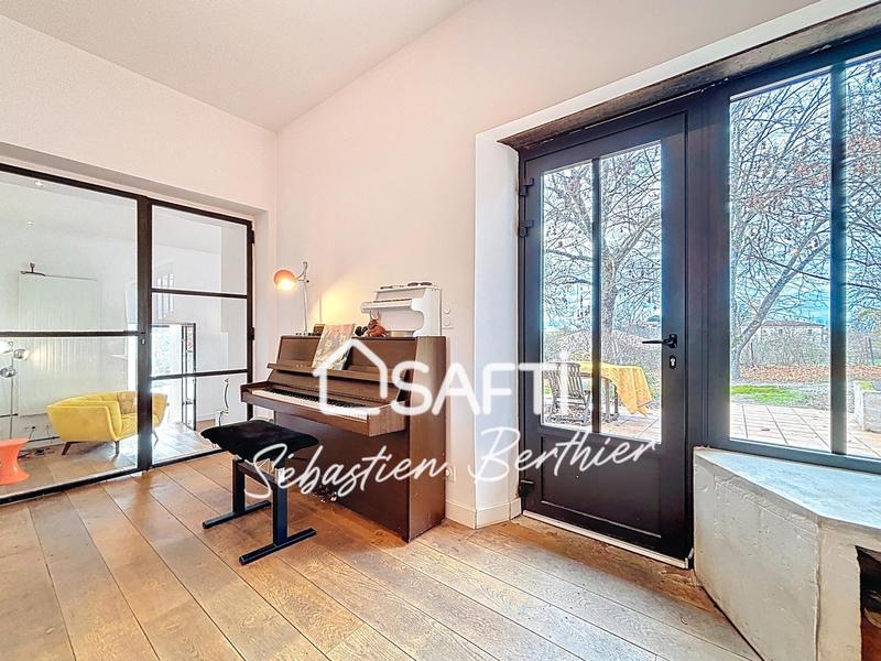 Maison - 180 m² - 6 pièces