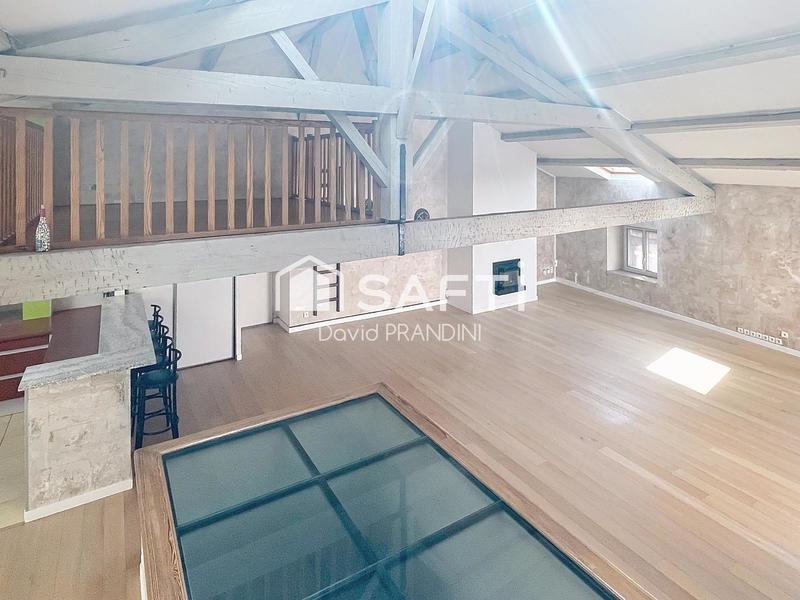 Appartement - 152 m² - 4 pièces