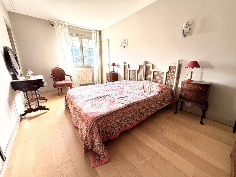 Maison - 168 m² - 7 pièces