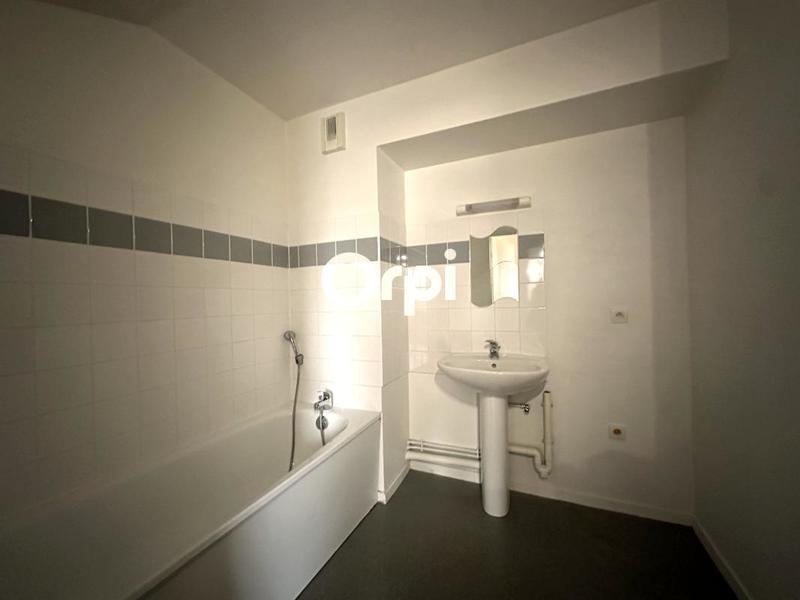 Appartement - 98 m² - 5 pièces